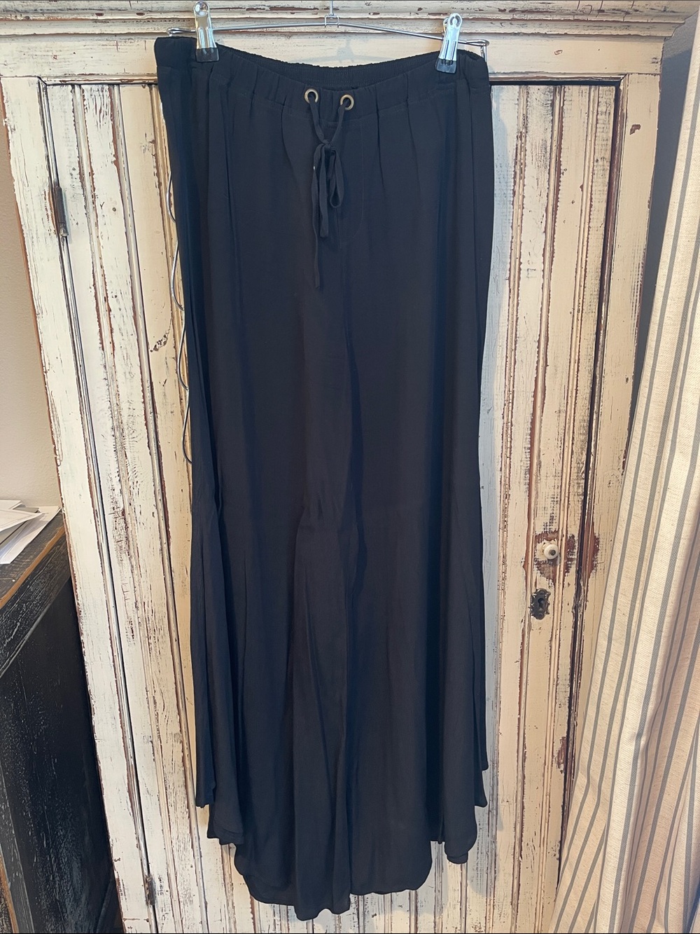 Soft Surroundings Flowy Black Drawstring Palazzo Pants